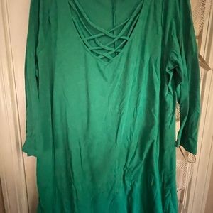 3/4 Sleeve Criss-cross neck Top